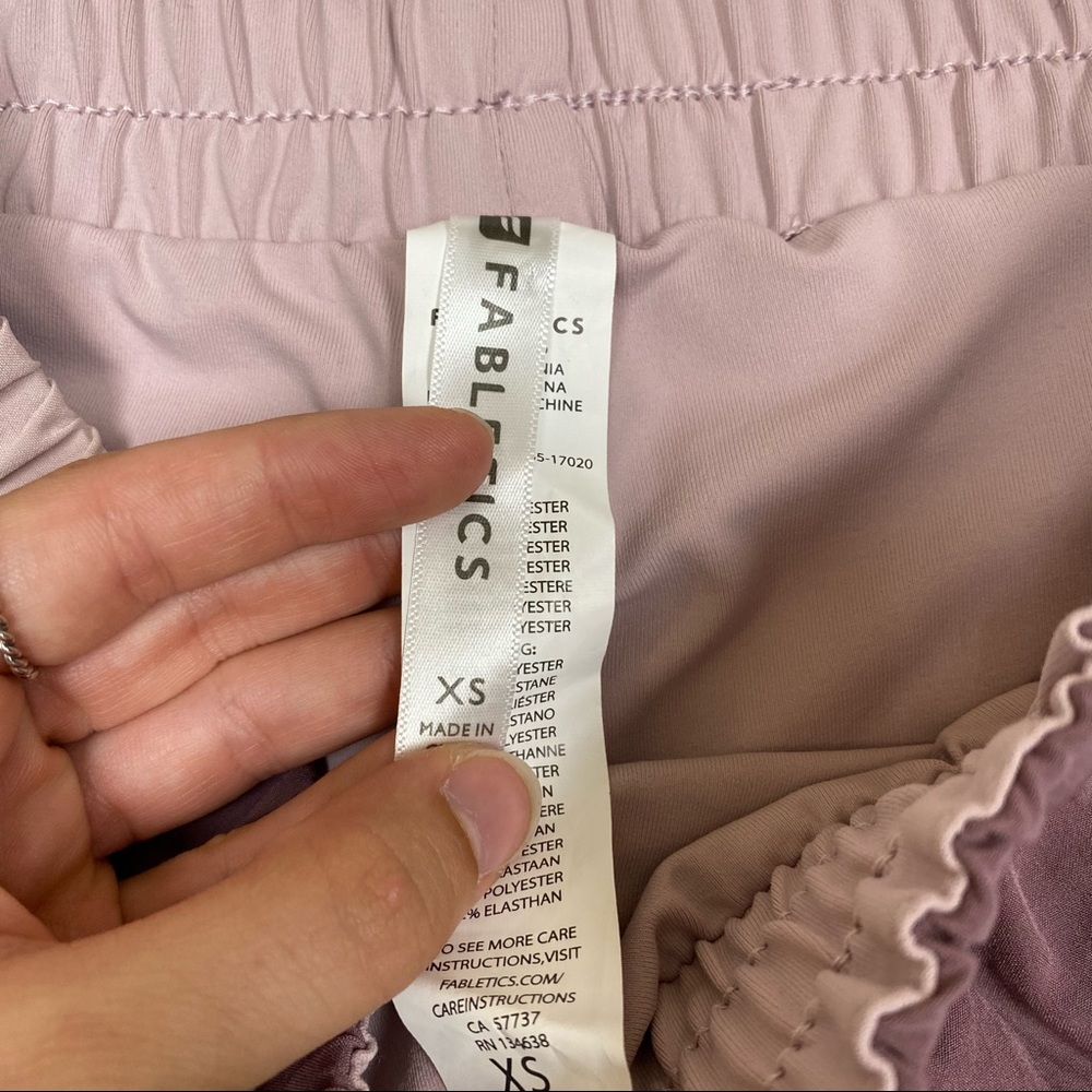 Fabletics Shorts - Picture 3 of 5